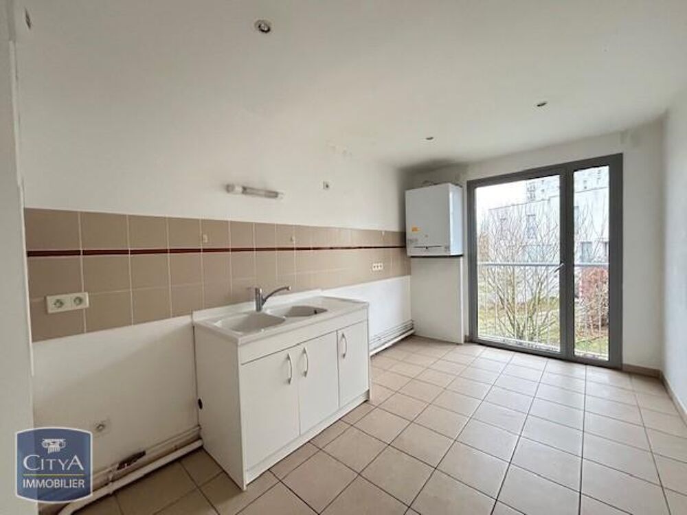 À LOUER : Appartement récent T4 à Saint Dizier, 52100. P....