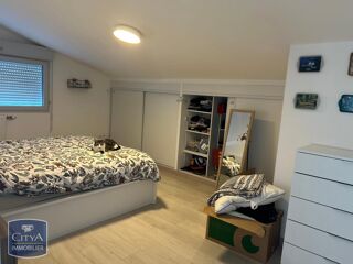  Appartement à louer 4 pièces 93 m²