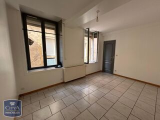  Appartement à louer 3 pièces 65 m²