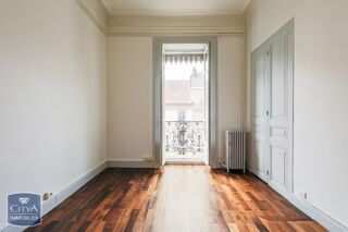  Appartement à louer 4 pièces 101 m²