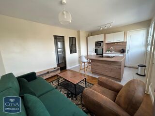  Appartement à louer 3 pièces 56 m²