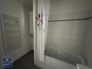  Appartement à louer 4 pièces 64 m²