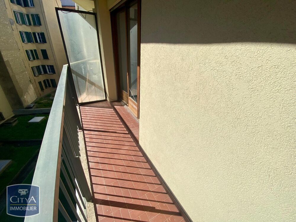 location Appartement - 1 pièce(s) - 25 m² Toulon (83000)
