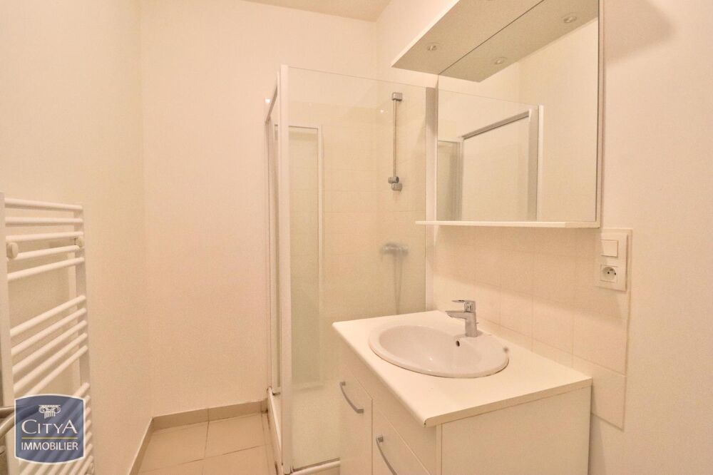 location Appartement - 2 pièce(s) - 50 m² Saint-Étienne (42000)
