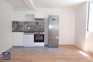  Appartement à louer 3 pièces 49 m²