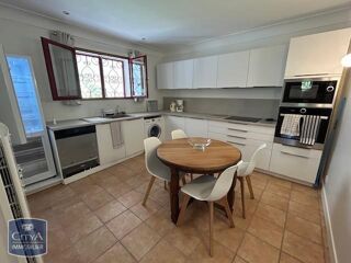  Appartement à louer 3 pièces 81 m²
