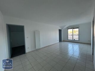  Appartement à louer 4 pièces 80 m²