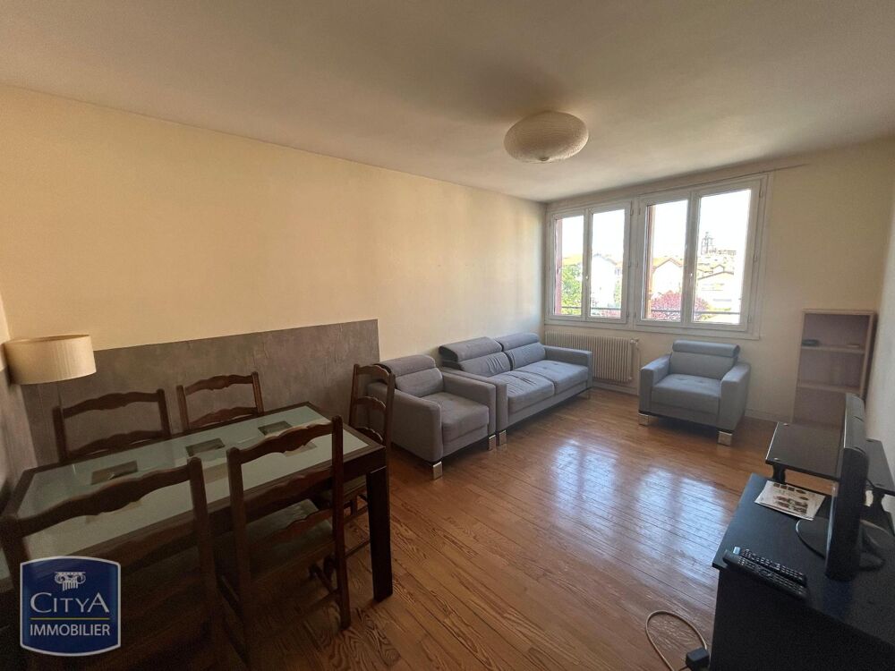 À LOUER : Découvrez cet appartement moderne et chaleureu....