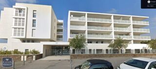  Parking / Garage � louer 