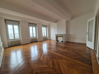  Appartement à louer 3 pièces 80 m²