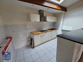  Appartement à louer 3 pièces 75 m²