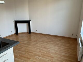  Appartement à louer 2 pièces 33 m²