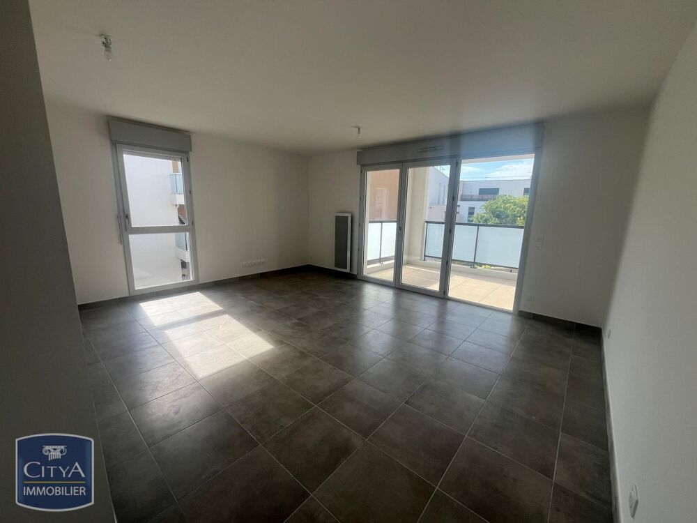 location Appartement - 3 pièce(s) - 64 m² Nimes (30900)