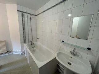  Appartement à louer 3 pièces 59 m²