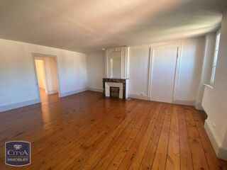  Appartement à louer 5 pièces 135 m² Agen