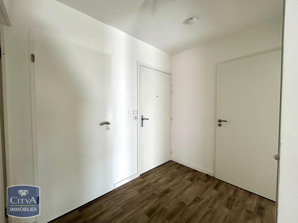 EXCLUSIVITÉ - APPARTEMENT 3 PIÈCES NEUF En location : da....