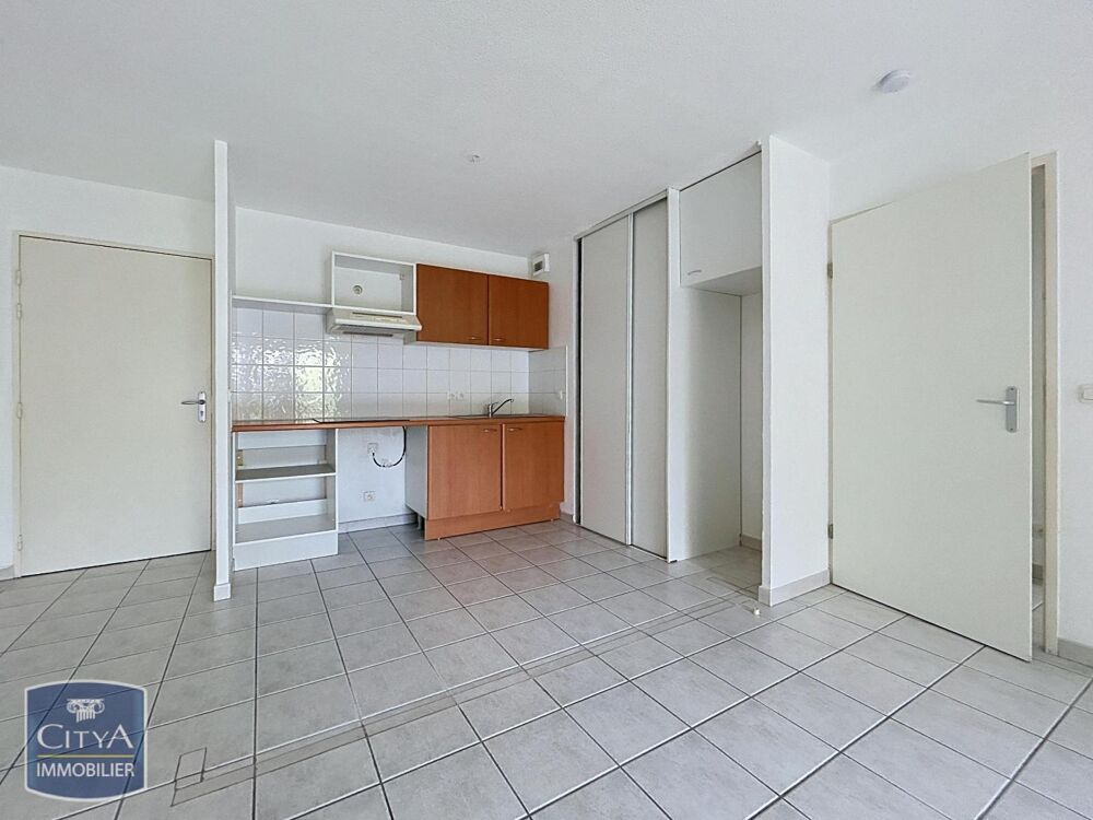 location Appartement - 2 pièce(s) - 50 m² Nimes (30900)