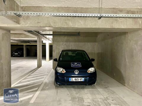  Parking / Garage � louer 
