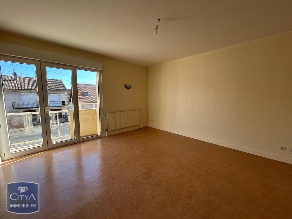 À LOUER : Appartement rénové T2 situé à Brive, dans le c....