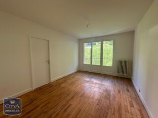  Appartement à louer 4 pièces 67 m²