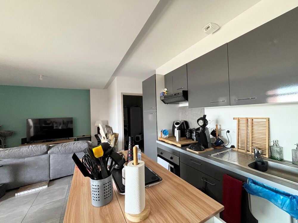 À LOUER : Appartement rénové T4 situé dans le secteur pr....