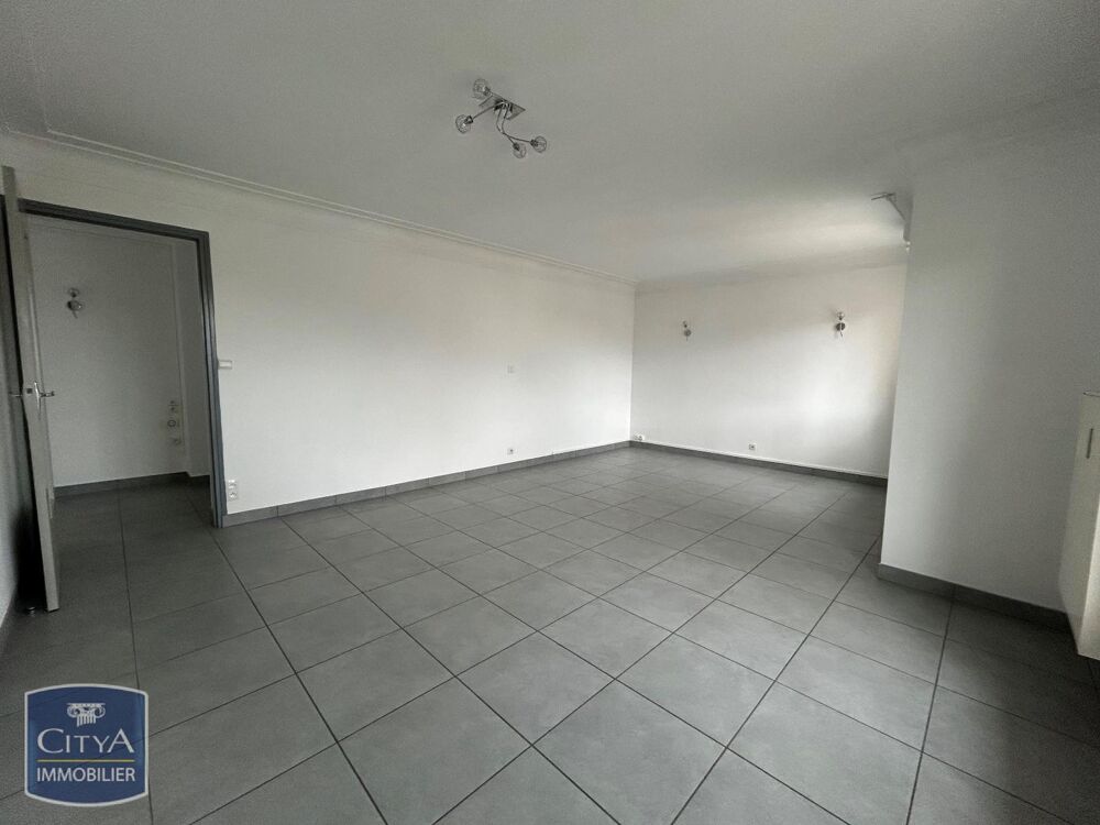 À LOUER : Appartement T3 à Grenoble, situé dans un quart....