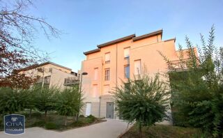  Appartement à louer 2 pièces 42 m²