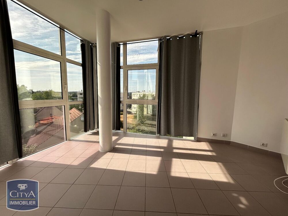 À LOUER : Découvrez cet appartement T3 lumineux situé au....
