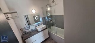  Appartement à louer 2 pièces 67 m²