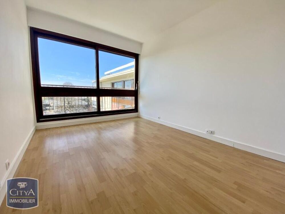 location Appartement - 3 pièce(s) - 80 m² Le Chesnay (78150)