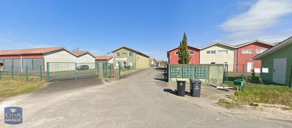 location Parking / Garage Lanton (33138)