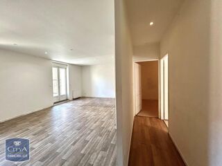  Appartement à louer 3 pièces 68 m²