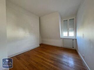  Appartement à louer 5 pièces 119 m²