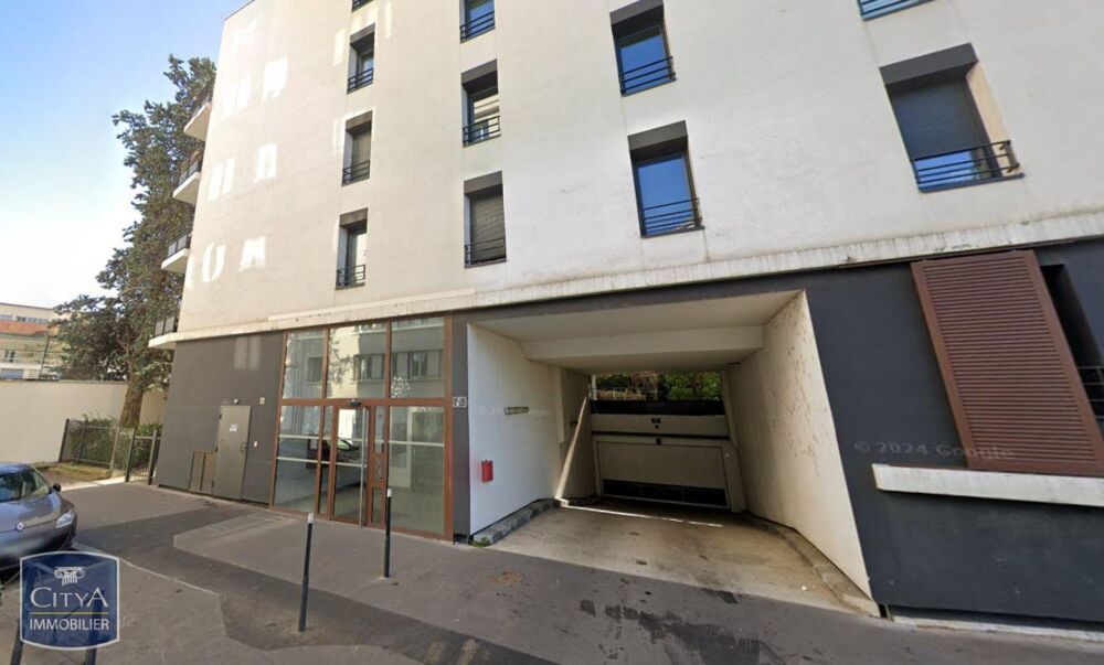 location Parking / Garage Lyon 9