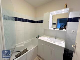  Appartement à louer 2 pièces 44 m²