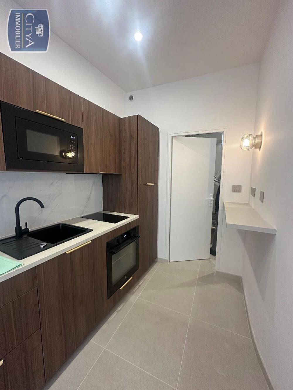 location Appartement - 2 pièce(s) - 22 m² Marseille 6