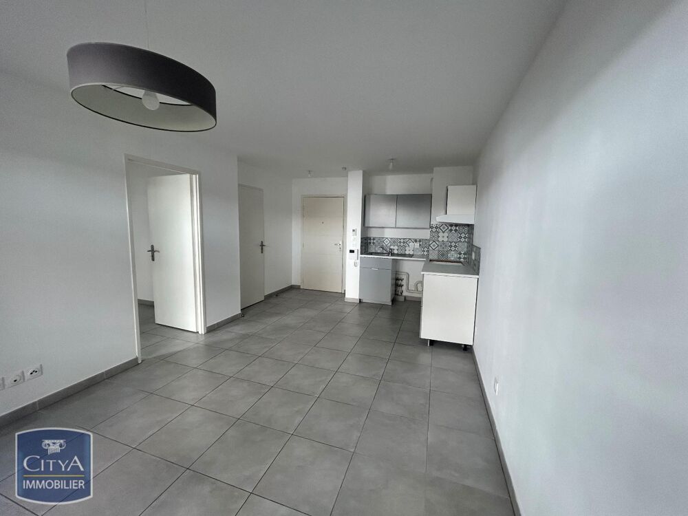 location Appartement - 2 pièce(s) - 37 m² Istres (13800)