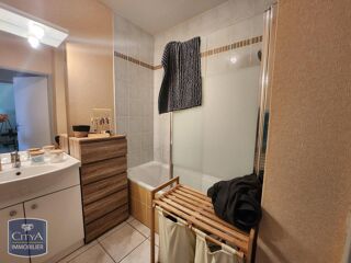  Appartement à louer 2 pièces 47 m²