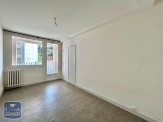  Appartement à louer 3 pièces 55 m²