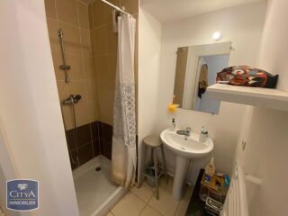  Appartement à louer 1 pièce 32 m²
