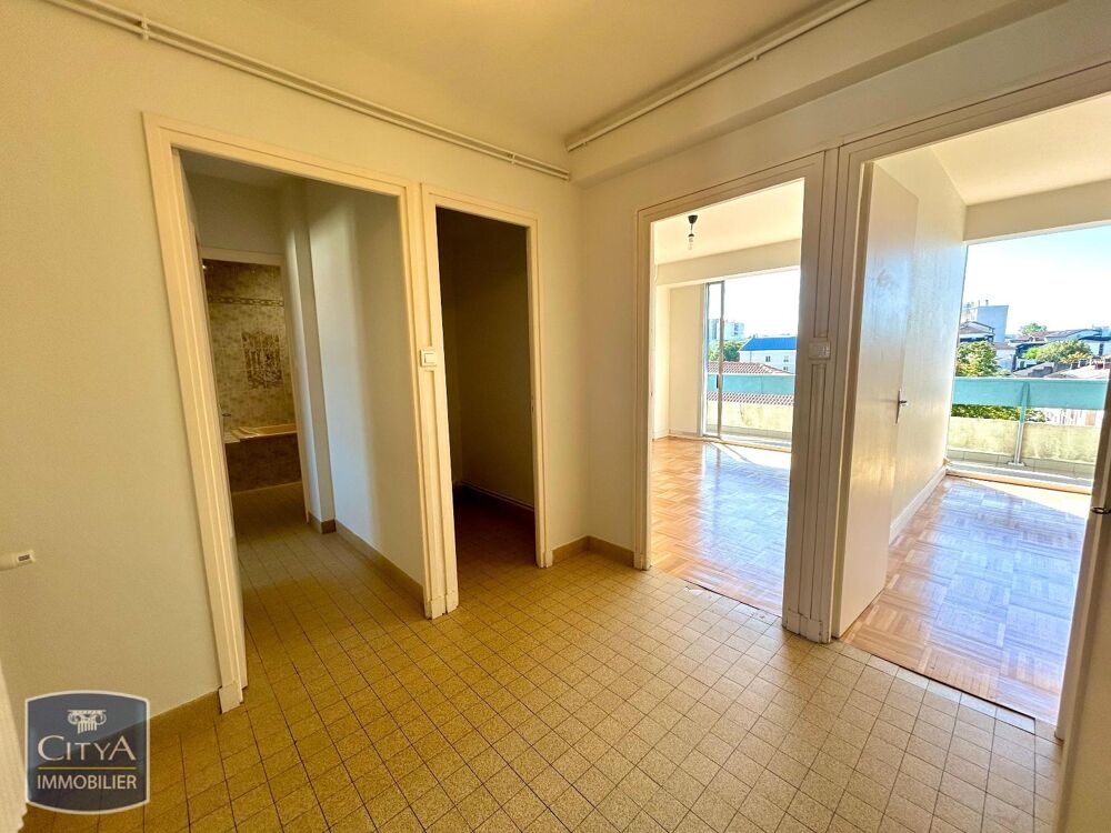 EXCLUSIVITÉ - EN TRÈS BON ÉTAT GÉNÉRAL En location : dan....