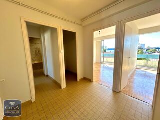  Appartement à louer 4 pièces 70 m²