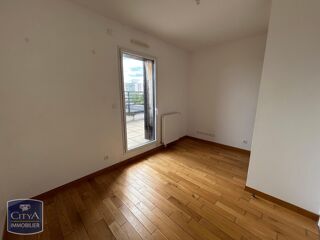  Appartement à louer 5 pièces 127 m²