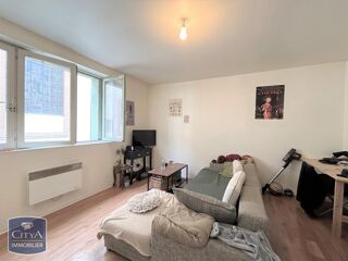  Appartement à louer 2 pièces 37 m²