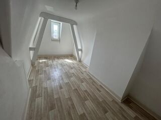  Appartement à louer 3 pièces 49 m²
