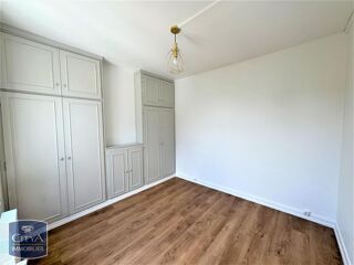  Maison à louer 5 pièces 200 m²