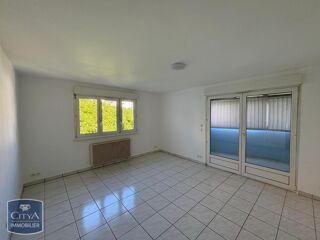  Appartement à louer 3 pièces 93 m²