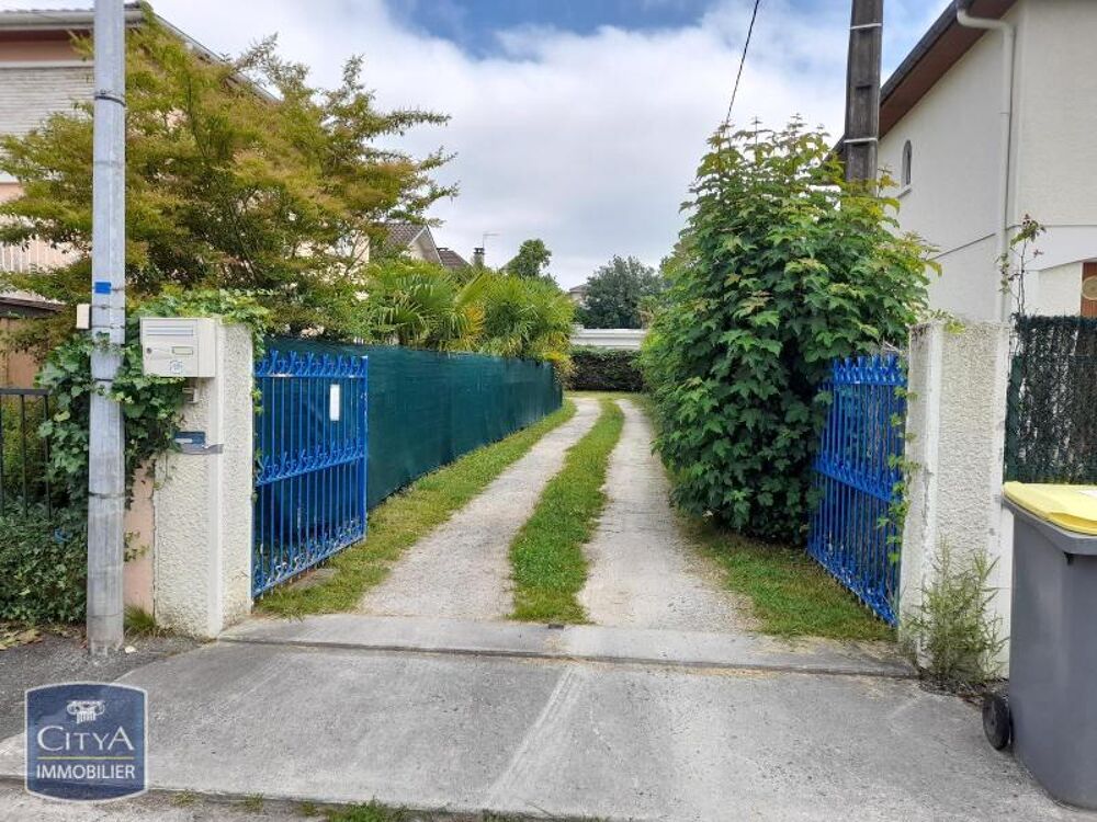 À LOUER : Maison T6 située à Pau, dans le département de....