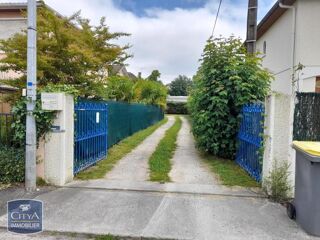  Maison à louer 6 pièces 173 m²