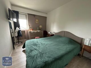  Appartement à louer 4 pièces 82 m²